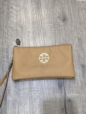 Authentic Tory Burch Tan Wristlet Clutch with Gold Logo